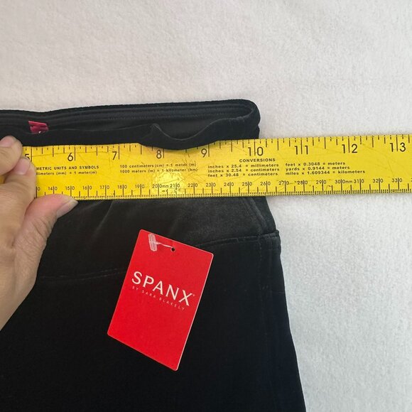 NWT Spanx Velvet Velour Pull-on Shaping Leggings Black Women's Size XSmall - Picture 5 of 7